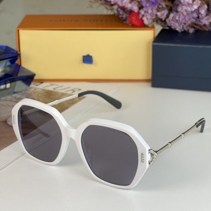 Louis Vuitton Sunglasses Top Quality LVS00492